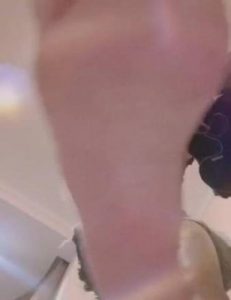 GTS高颜值晴主女巨人pov踩踏【pov必买】第一视角GTS踩踏语言羞辱超刺激YC-220702-4_绳艺资料库