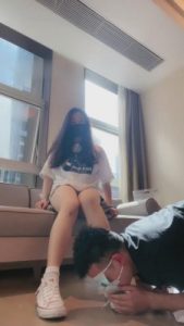 【强抚】学生S帆布鞋原味棉袜羞辱男友 bf10185_绳艺资料库视频资源下载