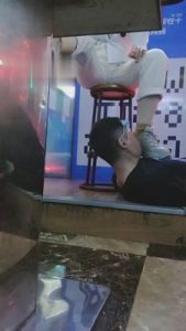 【00小主十言】KTV素人脏小白鞋踩踏碾压 bf5150_绳艺资料库视频资源下载