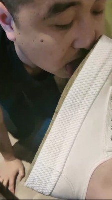 套路直播视频【诺诺子】强制舔超脏鞋底/踩踏裸足深喉 bf26485_绳艺资料库