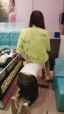 【平凡】KTV小白鞋碾压家奴-耳光口水 bf1859_绳艺套路直播视频资源网