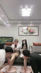 【牙乖乖】姐妹花刑虐强迫虐素人狗【四视角版】 bf21180_绳艺资料库视频资源下载