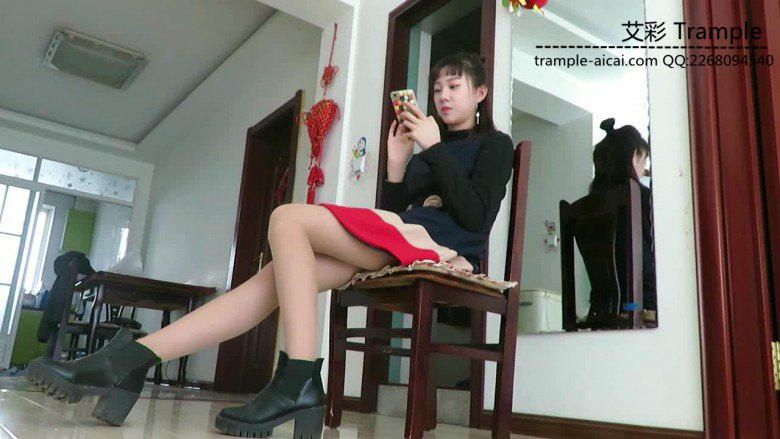 00后天使女主左右扇打贱狗耳光踩头羞辱!_绳艺资料库视频资源下载