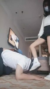 【00小主十言】高帮帆布鞋白袜羞辱老狗 bf2130_绳艺资料库视频资源下载