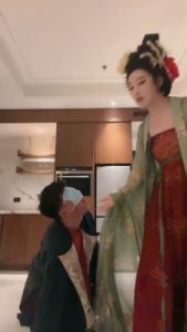 套路直播视频【梦二】cos女主面试家奴/圣水淋浴 bf25384_绳艺资料库