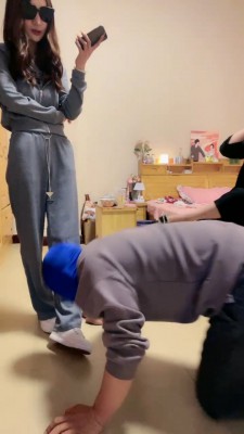 套路直播视频【惜沫】素人闺蜜首调-骑马/鞭打/白袜气味辱 bf25492_绳艺资料库