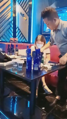 【莫妮卡】陪酒小妹KTV暴揍双M【双视角版】 bf11360_绳艺资料库视频资源下载