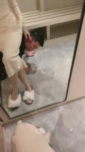 【弯弯小阿姨】门口跪拜-大力揪耳朵 bf4136_绳艺套路直播视频资源网