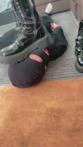 【沈阳妮可】短靴跑酷女王暴力揍 bf11316_绳艺资料库视频资源下载