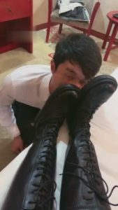 【九黛】鞭打辱骂-口水-耳光调奶狗 bf5242_绳艺资料库视频资源下载