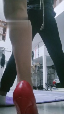 【紫钰大人】吊绑强制踢打虐 bf16431_绳艺资料库视频资源下载