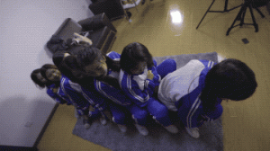 订制7人校服坐脸羞辱_绳艺资料库