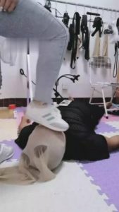 【天水女王】运动女神坐脸踩踏 G-210824-8_绳艺资料库视频资源下载