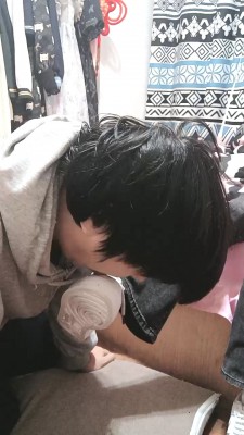 【奶味小仙女】近距离调肥宅-运动鞋踩/闻鞋窝/闻舔白棉袜jio bf28285_绳艺资料库视频资源下载