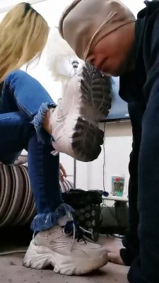 套路直播视频【成都叶子】超脏运动鞋棉袜气味羞辱/人体鞋刷 bf24273_绳艺资料库