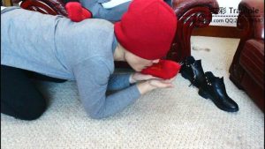 跪舔12侑主棉袜小脚裸足,被女主各种羞辱!_绳艺资料库