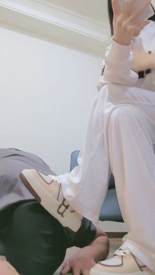 【妮蔻】原味白袜辱贱狗 bf20490_绳艺套路直播视频资源网