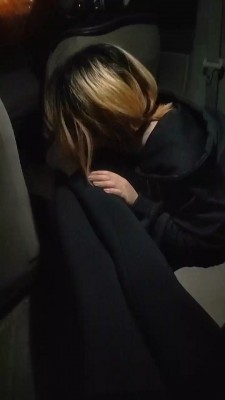 套路直播视频【桃子S】羞涩素人母狗-车跑狗闻舔原味鞋袜脚（双视角） bf25263_绳艺资料库