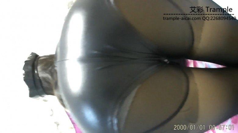 最美女王臀部特写坐脸经典篇_绳艺资料库