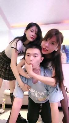【伊晨】双S-虐乳骑马踩踏吃口水/吃丝袜腿绞窒息【三视角版】 bf28203_绳艺资料库
