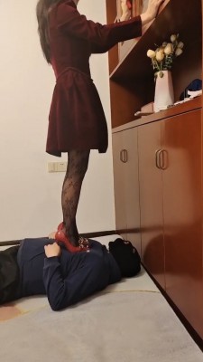 套路直播视频【万灵】高跟黑丝+长靴全体重跳踩 bf26708_绳艺资料库