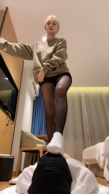 套路直播视频【千条姐】精神小妹原味白袜+小白鞋+黑丝气味羞辱【完整版】bf26496_绳艺资料库