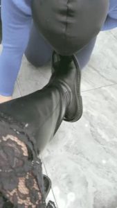 【微普】强制奴隶闻臭鞋 bf20746_绳艺资料库