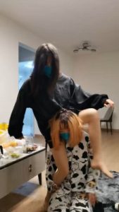 套路直播视频【安若】强迫可爱闺蜜做狗【双视角版】 bf25066_绳艺资料库