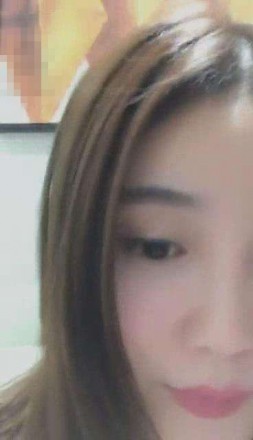 vivi女神最新玩弄淫荡男女奴践踏吃口水_绳艺资料库