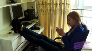 黑冰女王黑色棉袜脚踏人面脚垫_绳艺资料库