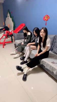 套路直播视频【精神小妹】精彩-3S-花臂素人首调-踩踏骑马转胯闻袜 bf26261_绳艺资料库