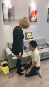 【酒神大人】侏儒下跪做狗奴 bf18737_绳艺资料库