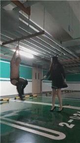 0232【VIVI】车库狠虐雪狼_绳艺资料库