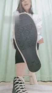 【妮蔻】第一视角-帆布鞋白袜裸足羞辱 bf4641_绳艺资料库视频资源下载