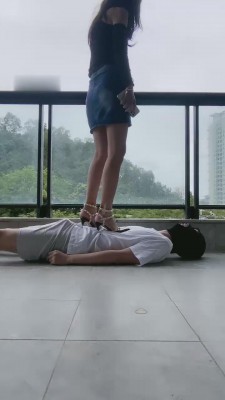 【路子宝宝】阳台户外调教高跟踩踏 bf10473_绳艺资料库视频资源下载