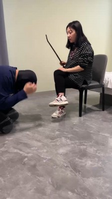 套路直播视频【彼岸花S】重度鞭打运动鞋踩踏刑虐 bf26262_绳艺资料库