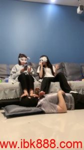 【嘟嘟S】双S学生妹白袜脚踩狗 bf23480_绳艺资料库