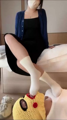 【缇米】脏鞋白袜辱脚垫/吃口水 bf27443_绳艺套路视频资源网