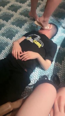 套路直播视频【三三】餐厅聚会群调/塑料袋套头窒息/喂食舔脚【双视角版】bf26776_绳艺资料库