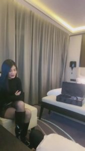 【C皇】白领黑丝恋足调 bf10302_绳艺资料库视频资源下载
