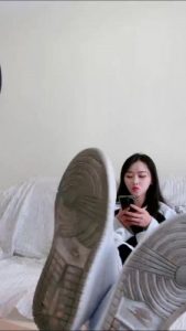 套路直播视频【路子】近距离狂舔脏鞋臭脚 bf25815_绳艺资料库