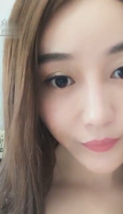 VIVI-第一视角踩舌头_绳艺资料库