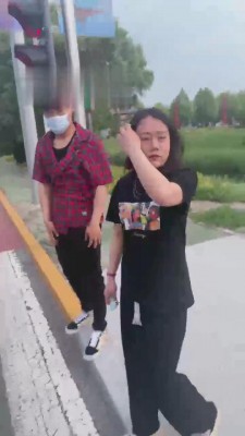 【逗逗】户外抓住偷拍狂惩罚虐 bf13809_绳艺资料库