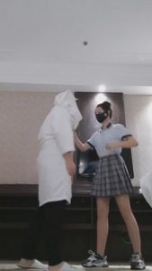 【沉鱼圣上】JK小姐姐的沙袋日常使用 bf8229_绳艺资料库视频资源下载