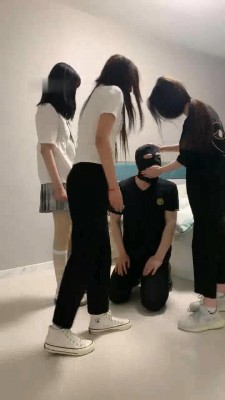 【精神小妹】多人嘴巴子专场 bf13255_绳艺套路直播视频资源网