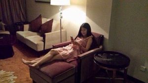 妍女王致命鞋跟暴力踹M 暴力虐打大耳光_绳艺资料库