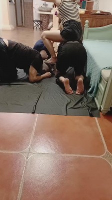 【绯闻王妃】3只贱奴的早餐 bf16502_绳艺套路直播视频资源网