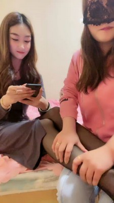 套路直播视频【惜沫】诱导闺蜜做M/从按摩到下跪再到舔袜舔脚 bf25533_绳艺资料库