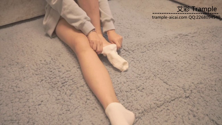 南一，洛芸，宅七，3人白袜运动鞋调教_绳艺资料库