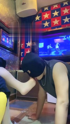 【YJ月玖儿】KTV制服丝袜诱惑羞辱狗同事 bf18023_绳艺套路直播视频资源网
